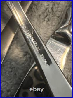 Oneida Stainless Flatware 18/0 Set Of 87 Utensils (Forks, Spoons, Knives)