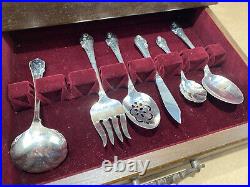 Oneida Stainless Flatware 69 Pc set Heirloom Silverware Cube Mark W Case Flowers