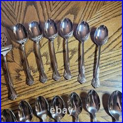 Oneida Stainless Flatware Katrina Pattern 32pc Mixed Lot