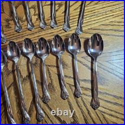 Oneida Stainless Flatware Katrina Pattern 32pc Mixed Lot