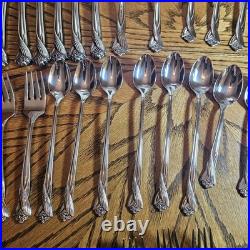 Oneida Stainless Flatware Katrina Pattern 32pc Mixed Lot