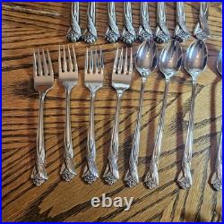 Oneida Stainless Flatware Katrina Pattern 32pc Mixed Lot