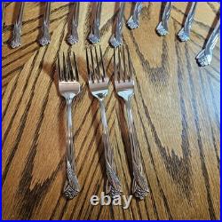 Oneida Stainless Flatware Katrina Pattern 32pc Mixed Lot