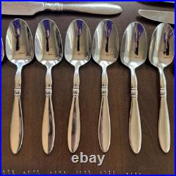 Oneida Stainless Flatware MANCHESTER Set Of 50 Pieces. 6 Full Sets. DISCONTINUED Oneida Stainless Flatware MANCHESTER Set Of 50 Pieces. 6 Full Sets. DISCONTINUED