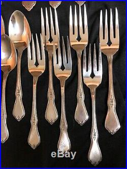 Oneida Stainless Flatware Morning Blossom Pattern 32 Piece Lot Fork Knife Spoon