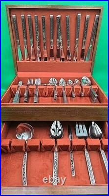 Oneida Stainless Flatware Spanish Court Over 100 Pc Set In Box W Serving Set MCM