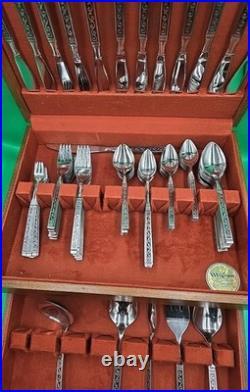 Oneida Stainless Flatware Spanish Court Over 100 Pc Set In Box W Serving Set MCM