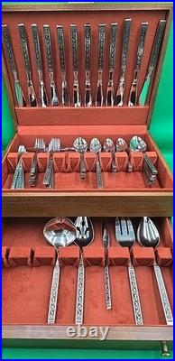 Oneida Stainless Flatware Spanish Court Over 100 Pc Set In Box W Serving Set MCM Oneida Stainless Flatware Spanish Court Over 100 Pc Set In Box W Serving Set MCM