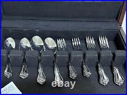 Oneida Stainless Flatware With Box Beautiful Set for 8, 45 Total Pcs