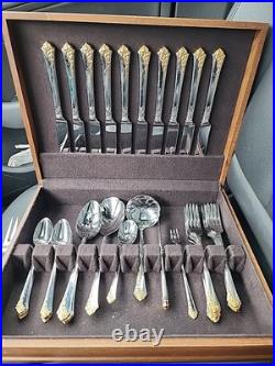 Oneida Stainless Golden Damask Rose Flatware Set 38 Pc