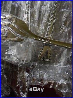 Oneida Stainless Needlepoint Beaded Artistry 20 Piece Service for 4 Unused USA