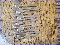 Oneida Stainless Set of 69 Spoons Flatware Flower Spoons, Fork & Knives