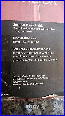 Oneida Stainless Steel 18/0 USA Camille 53 Piece Service for 8 Vintage 2003 New