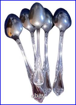 Oneida Stainless Steel Flatware Set Serving Lot of Forks Spoons Knife Dinnerware