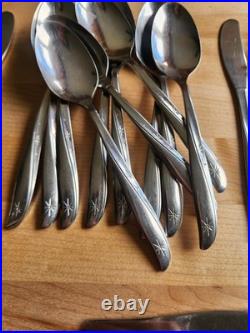Oneida TWIN STAR Community Stainless Betty Crocker Silverware Flatware 65pc