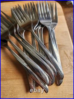Oneida TWIN STAR Community Stainless Betty Crocker Silverware Flatware 65pc