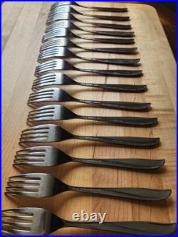Oneida TWIN STAR Community Stainless Betty Crocker Silverware Flatware 65pc