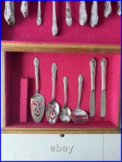 Oneida Thor Custom 105pc Floral Stainless Steel Flatware Set with Wood Case