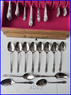 Oneida Thor Custom 105pc Floral Stainless Steel Flatware Set with Wood Case