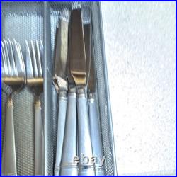 Oneida Tiramisu Stainless Flatware 40 Pc Set 7 Full Place Settings + Servings Oneida Tiramisu Stainless Flatware 40 Pc Set 7 Full Place Settings + Servings
