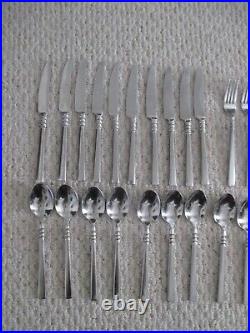 Oneida Tortola Stainless Flatware 33 pc Mixed Set