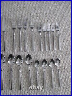 Oneida Tortola Stainless Flatware 33 pc Mixed Set