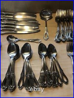 Oneida Toujours 66 Piece Lot Service For 10 Stainless Flatware Vintage Cube