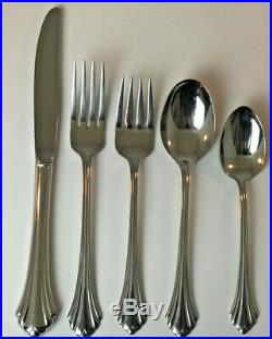 Oneida USA Distinction Deluxe 18/8 Stainless Flatware BANCROFT/FORTUNE 38 Piece