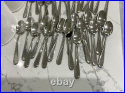 Oneida USA FLIGHT RELIANCE 82 Pc Stainless Flatware