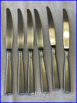 Oneida USA Stiletto Stainless Steel 22 pc. Flatware Set, Forks, Knives. Spoons