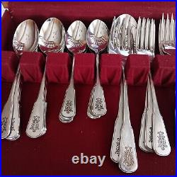 Oneida VILLAGE Deluxe Stainless Pfaltzgraff 62 Piece Flatware With Serving Pcs Vtg