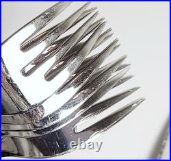 Oneida Venetia Community Stainless Flatware Set 30 piece (6 place settings)