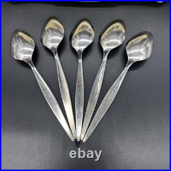 Oneida Venetia Community Stainless Flatware Set 30 piece withtray SEE DETAILS