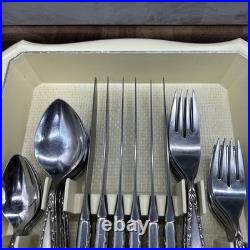 Oneida Venetia Community Stainless Flatware Set 30 piece withtray SEE DETAILS