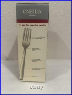 Oneida Waycross 18/10 Stainless Steel Flatware 20 pc Knives Forks and Spoons