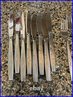 Oneida Will O Wisp Stainless Cube Flatware 29 Pieces Serrated Knives Forks PLUS