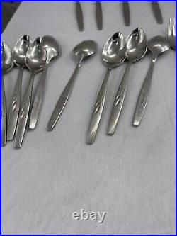 Oneida Will O Wisp Stainless Cube Flatware 31 Pieces Serrated Knives Forks spoon