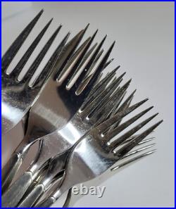 Oneida Will O' Wisp Stainless Flatware Set 59 piece