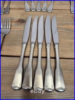 Oneida stainless Steel Heirloom American Colonial five place settings 30 Pieces