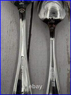 Oneida stainless flatware 8 Place settings 49 Pcs Nice Weight 18/10 set