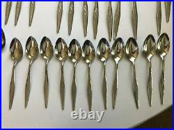 Oneida stainless flatware Woodmerepattern, 48 pieces, Used infrequently