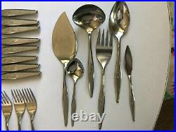 Oneida stainless flatware Woodmerepattern, 48 pieces, Used infrequently