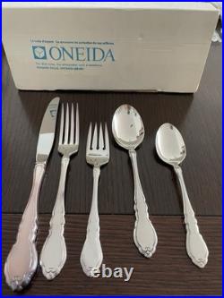 Oneida stainless flatware set for 12