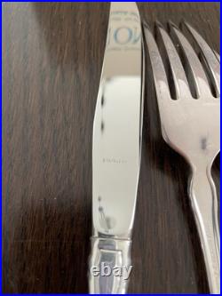 Oneida stainless flatware set for 12
