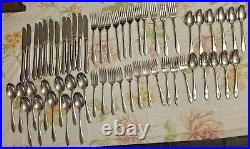 Oneidacraft Deluxe Lady Hamilton Stainless Flatware Silverware 63 Piece W Chest