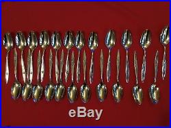 Oneidacraft Deluxe Stainless Lasting Rose 12 Place Settings 89 pcs Flatware BOX