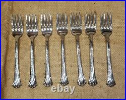 Onieda Distinction Deluxe HH Spring Glen Stainless Flatware 47 Pieces