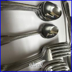 Pfaltzgraff Village Stainless Flatware Oneida 40 Piece Set Pfaltzgraff Village Stainless Flatware Oneida 40 Piece Set