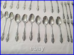 RAPHAEL by Oneida Distinction Deluxe Stainless HH Flatware 88 Pcs. Discontinued