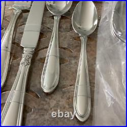 ROYAL MANOR Oneida Stainless 20 Pce Service for 4 Unused Vietnam Flatware 18/10